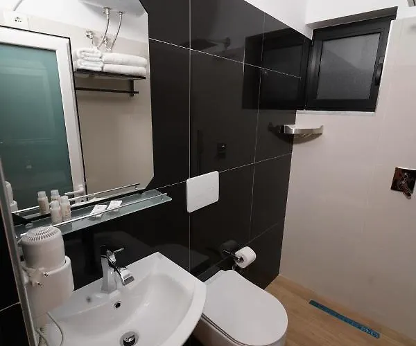 Hotel Sr99 Tirana